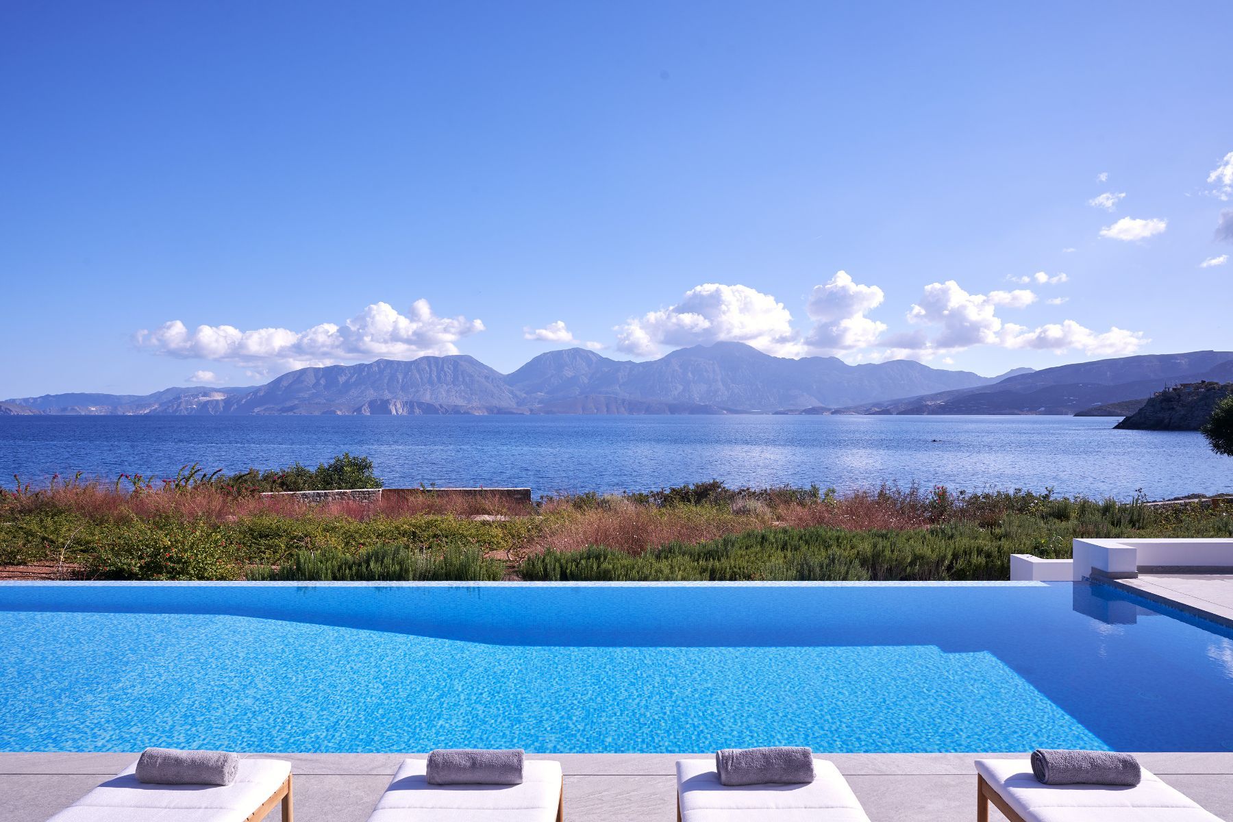 Ismene villa photo.